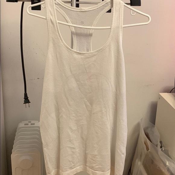 Lululemon Tank Top - Picture 1 of 3